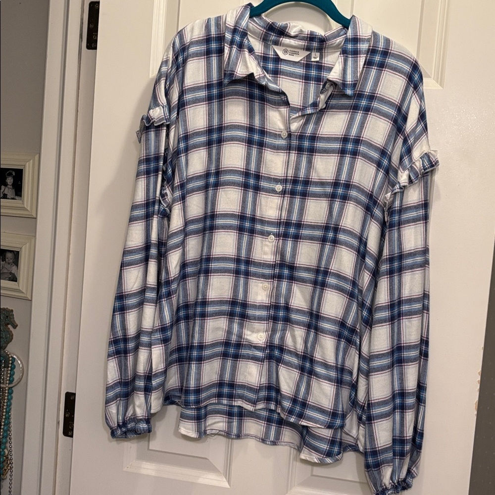 Feminine Flannel top - Picture 3 of 8